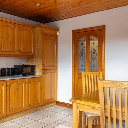 Feriehus Guestready - Cosy Retreat In Chapelizod Dublin